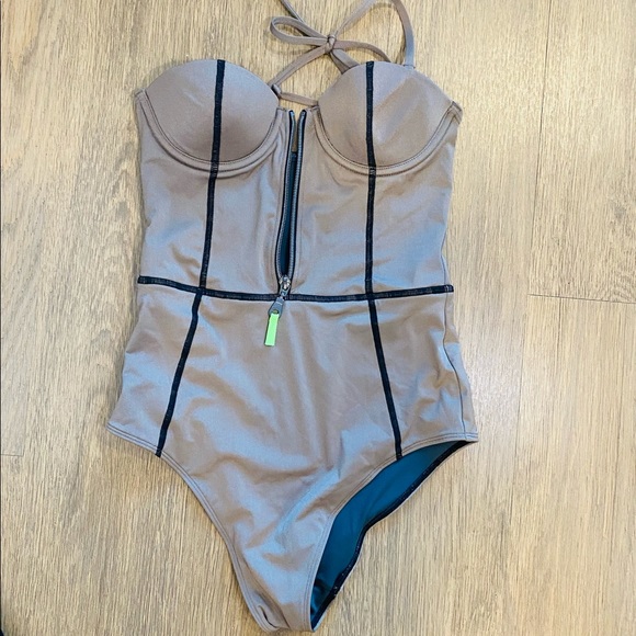 Gray Monokini w Overlock Detail & neon Zipper Pull - Picture 3 of 8